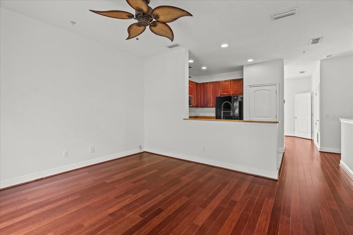 Image 7 of 29 For 11 Harding Street C