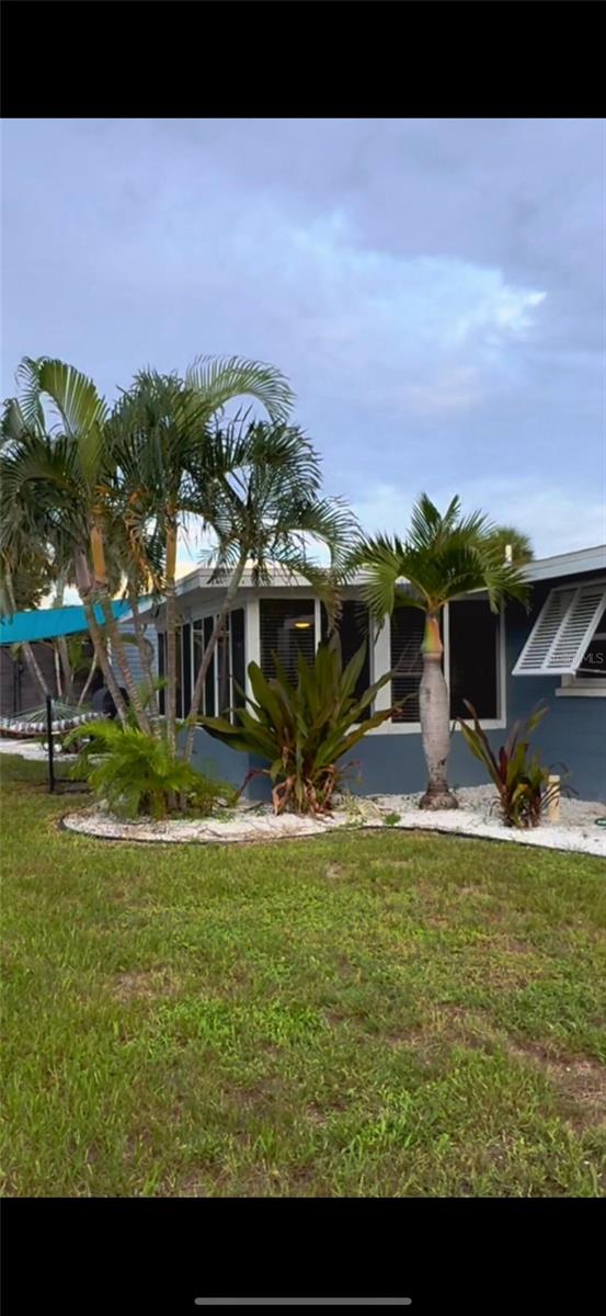 Image 15 of 26 For 832 4th Street