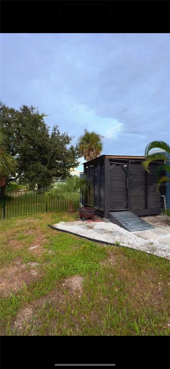 Image 9 of 26 For 832 4th Street