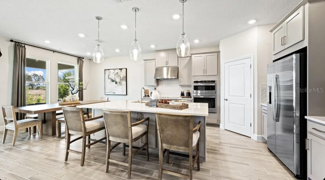 Image 8 of 25 For 858 Junonia Boulevard