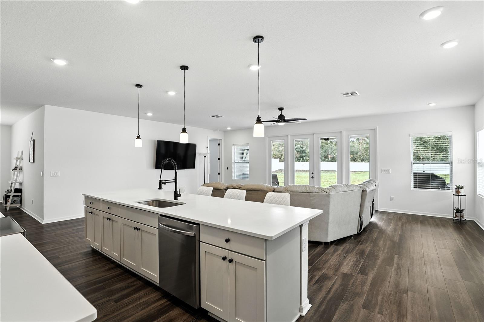 Image 15 of 44 For 1647 Meadowlark Drive