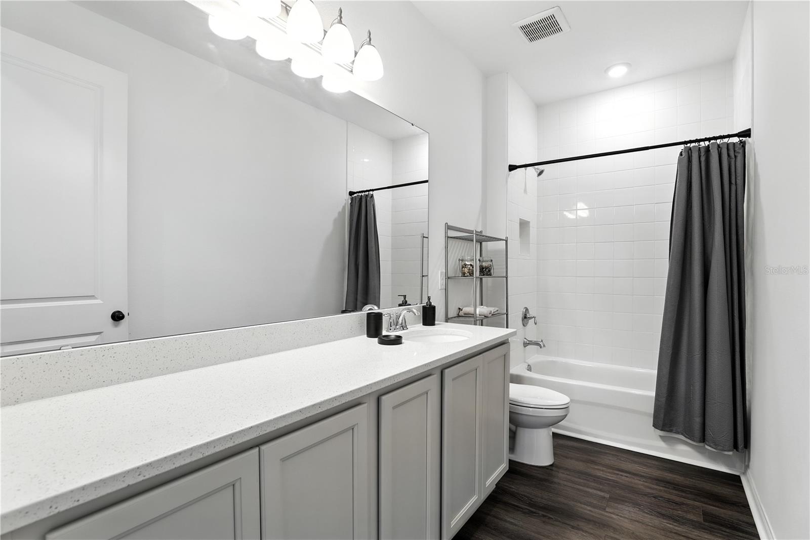Image 25 of 44 For 1647 Meadowlark Drive