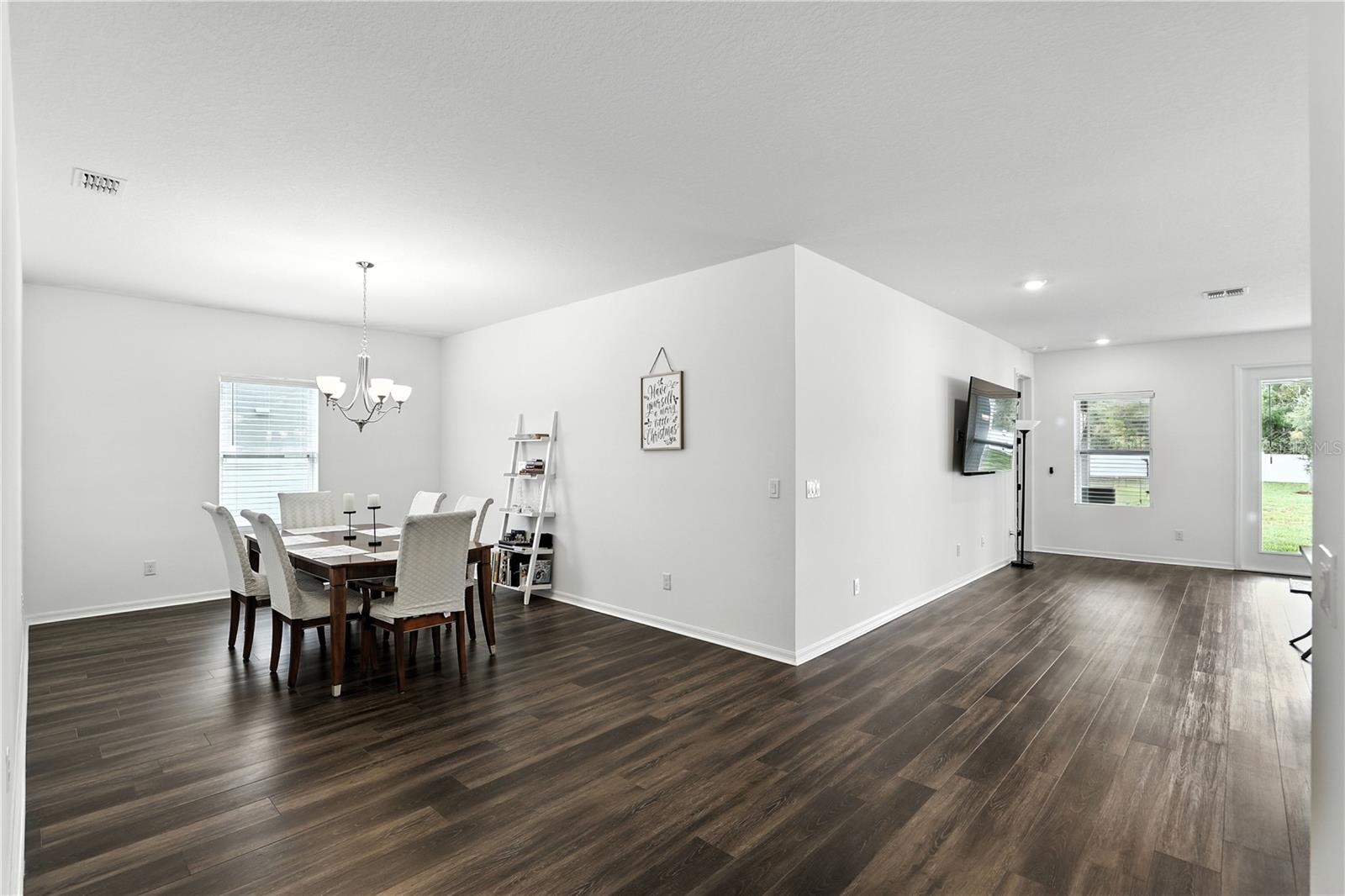 Image 7 of 44 For 1647 Meadowlark Drive