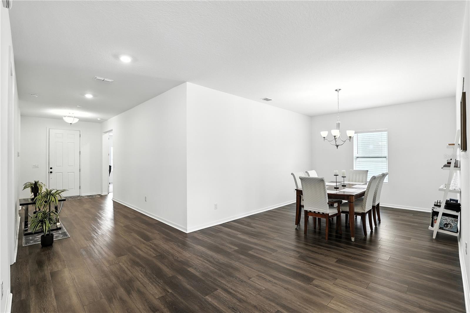 Image 9 of 44 For 1647 Meadowlark Drive