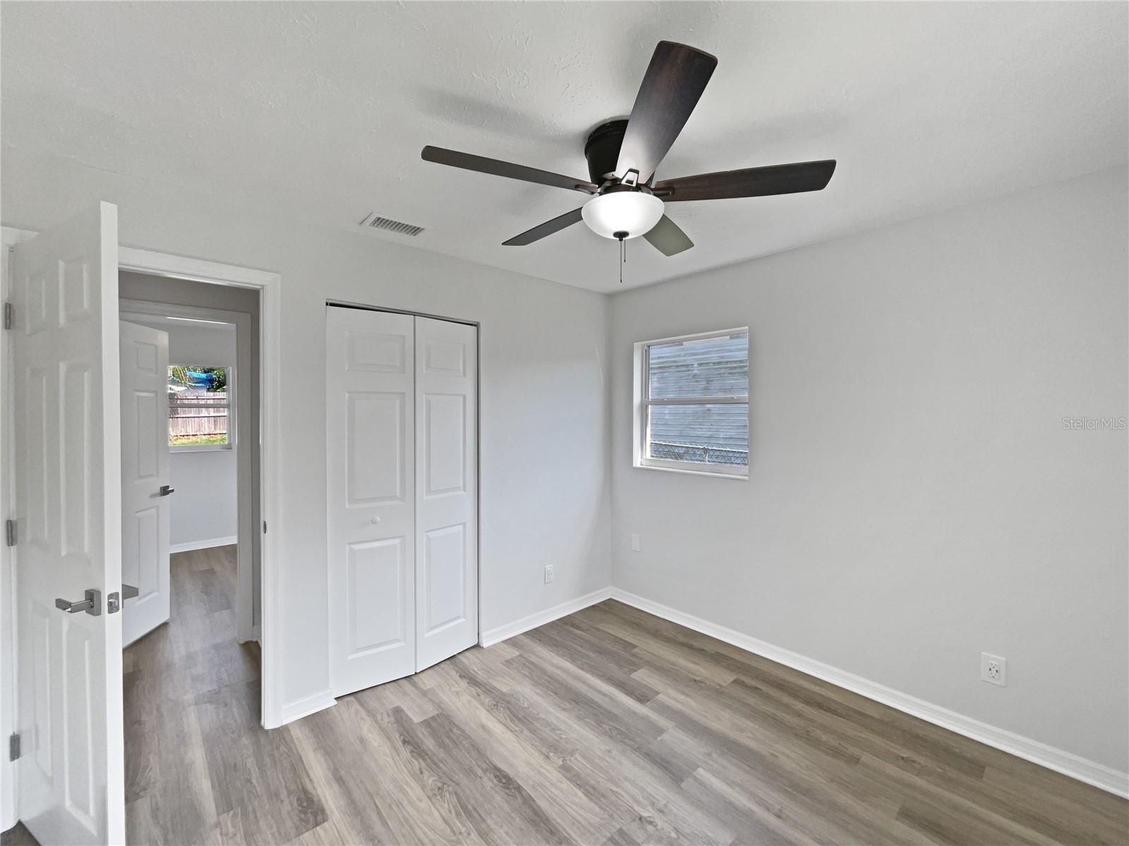 Image 11 of 17 For 1207 Helen Street