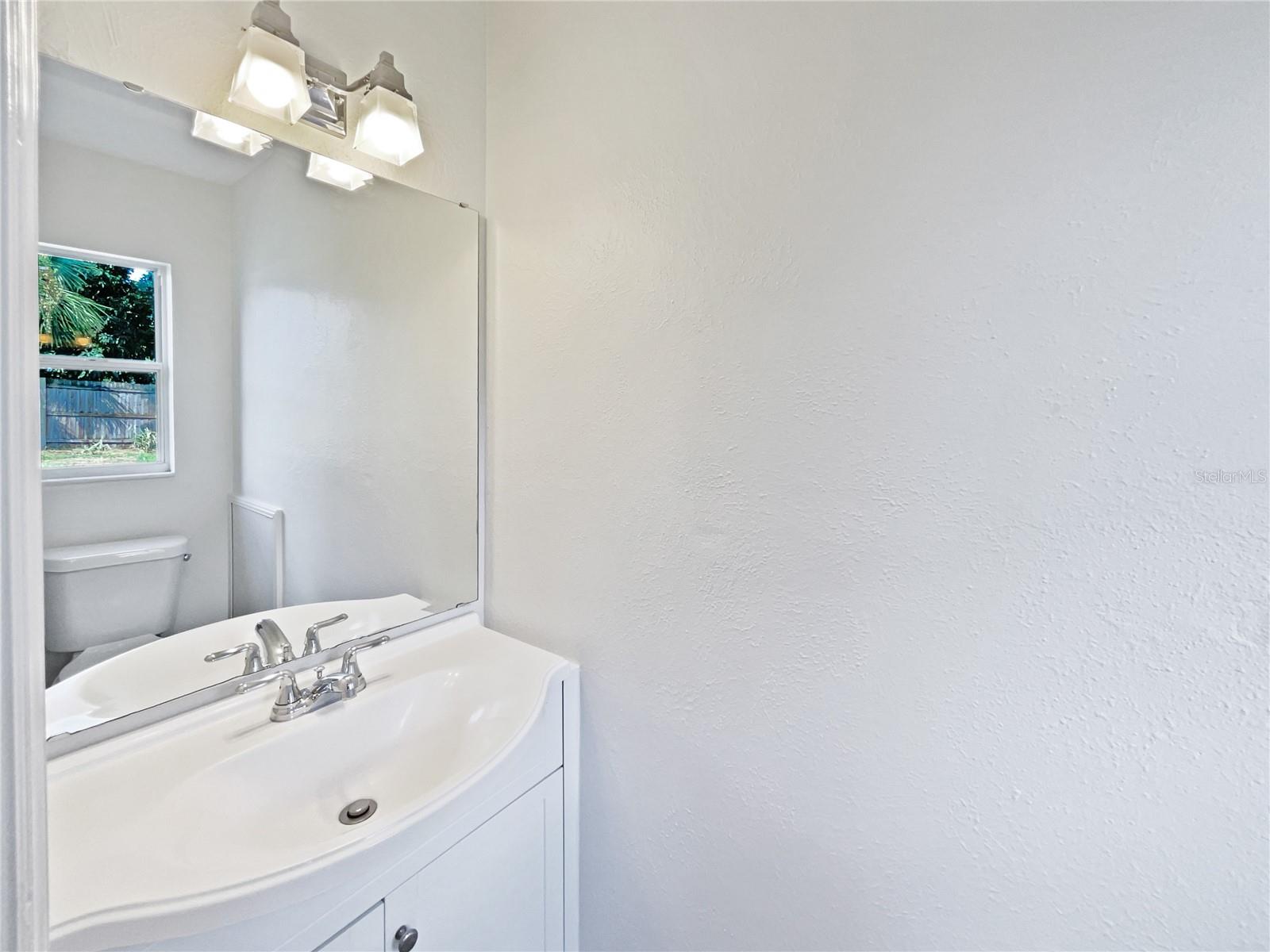 Image 15 of 17 For 1207 Helen Street
