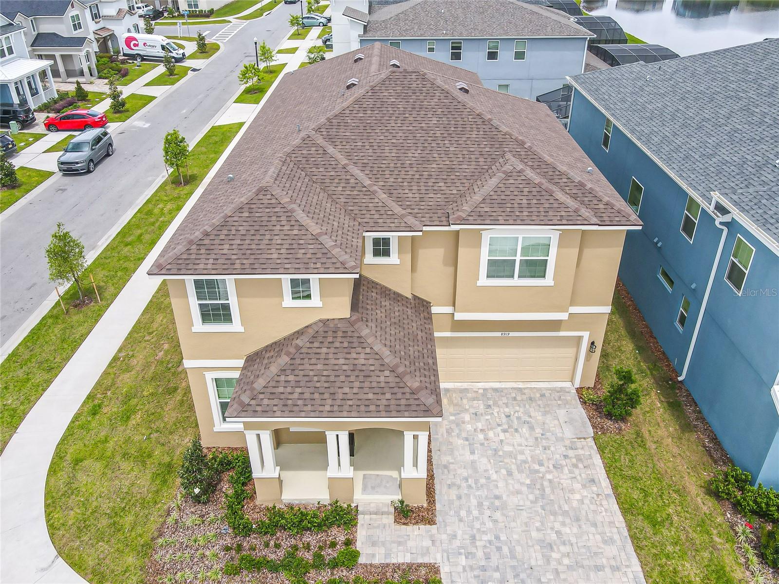 Image 12 of 92 For 8919 Tropical Haven Court