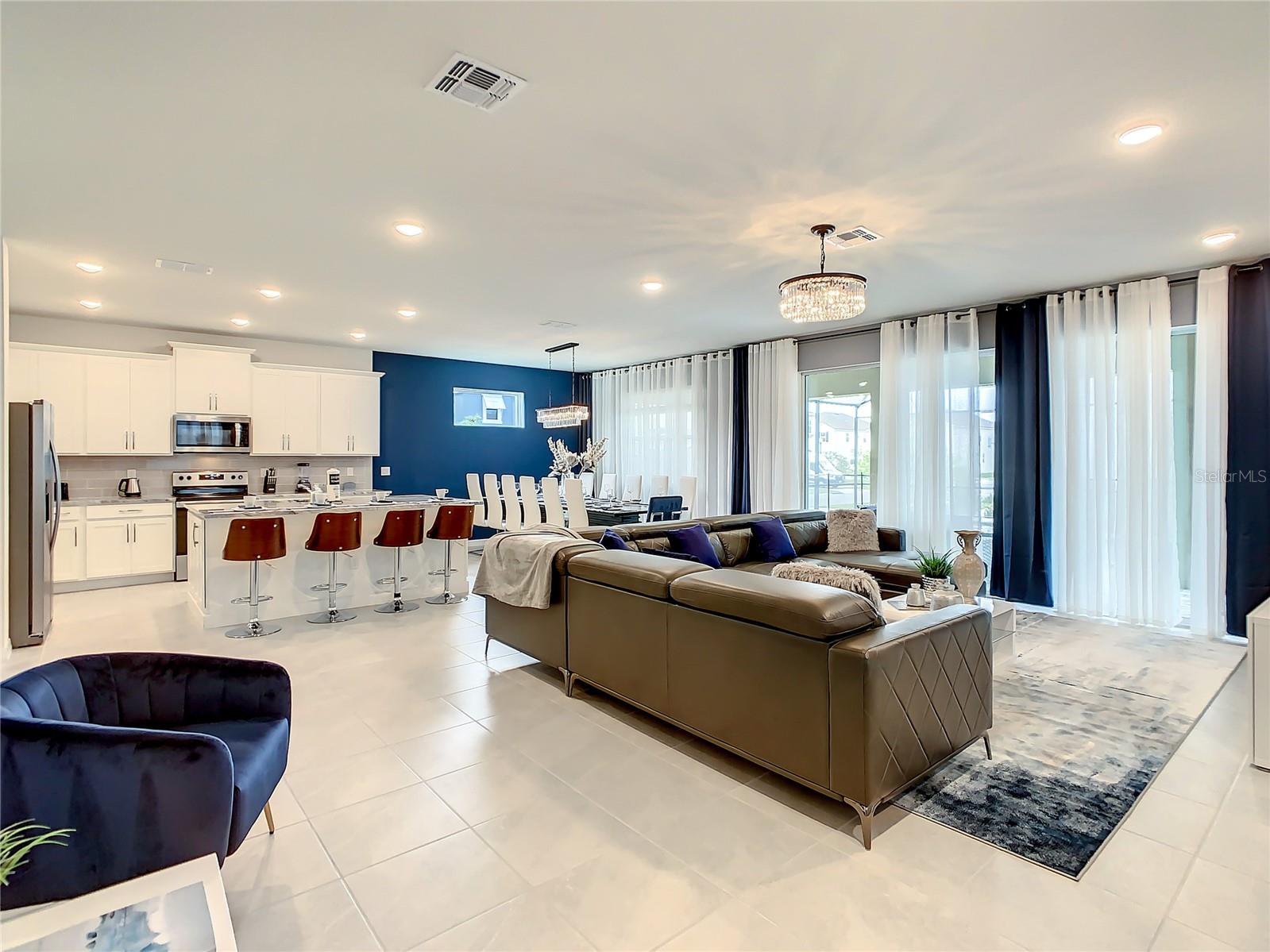 Image 25 of 92 For 8919 Tropical Haven Court