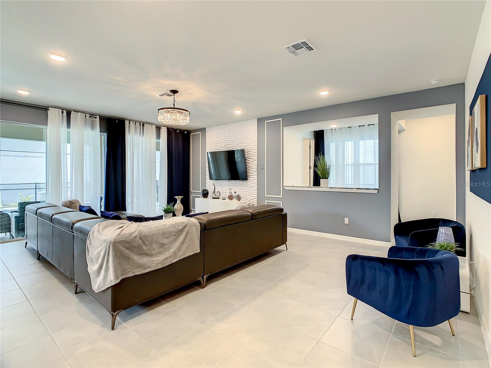 Image 28 of 92 For 8919 Tropical Haven Court