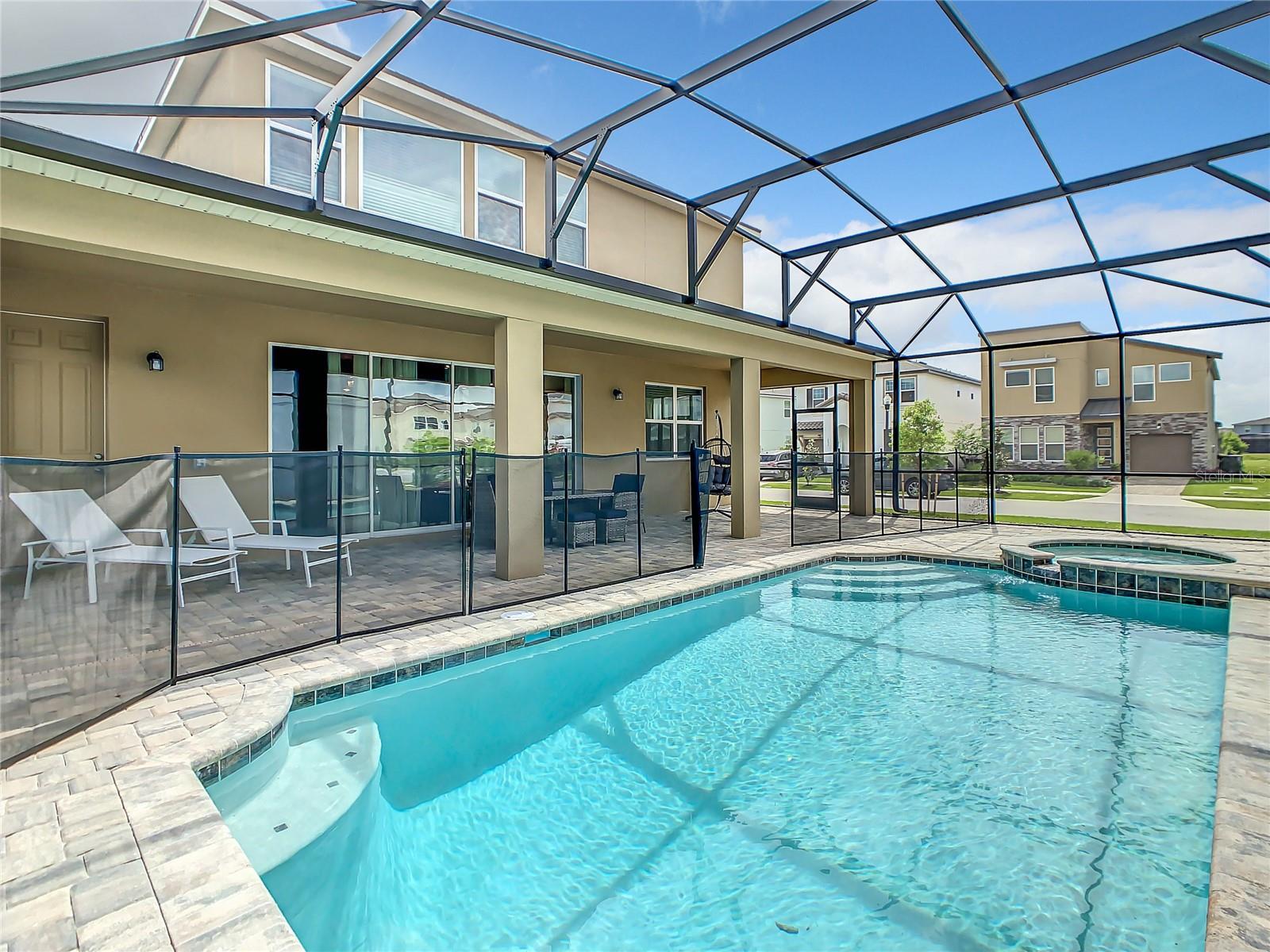 Image 3 of 92 For 8919 Tropical Haven Court
