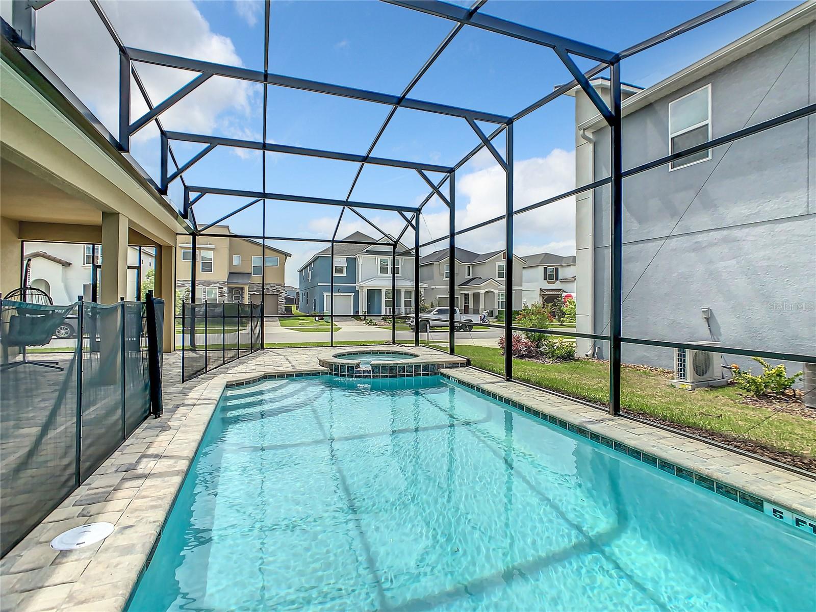 Image 88 of 92 For 8919 Tropical Haven Court