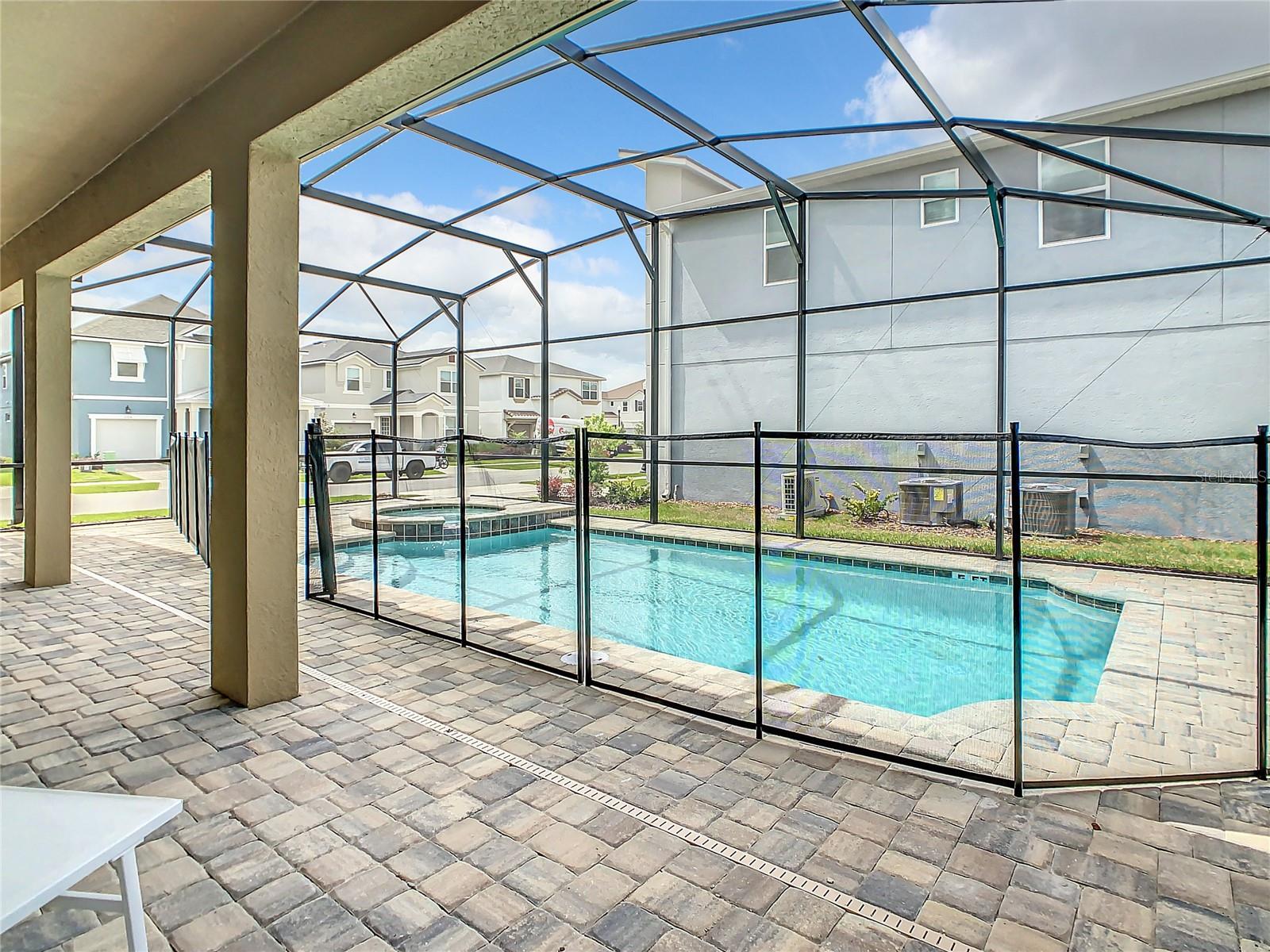 Image 89 of 92 For 8919 Tropical Haven Court