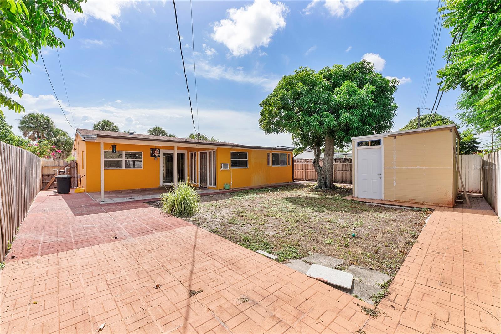 Image 21 of 25 For 5161 Andrews Avenue