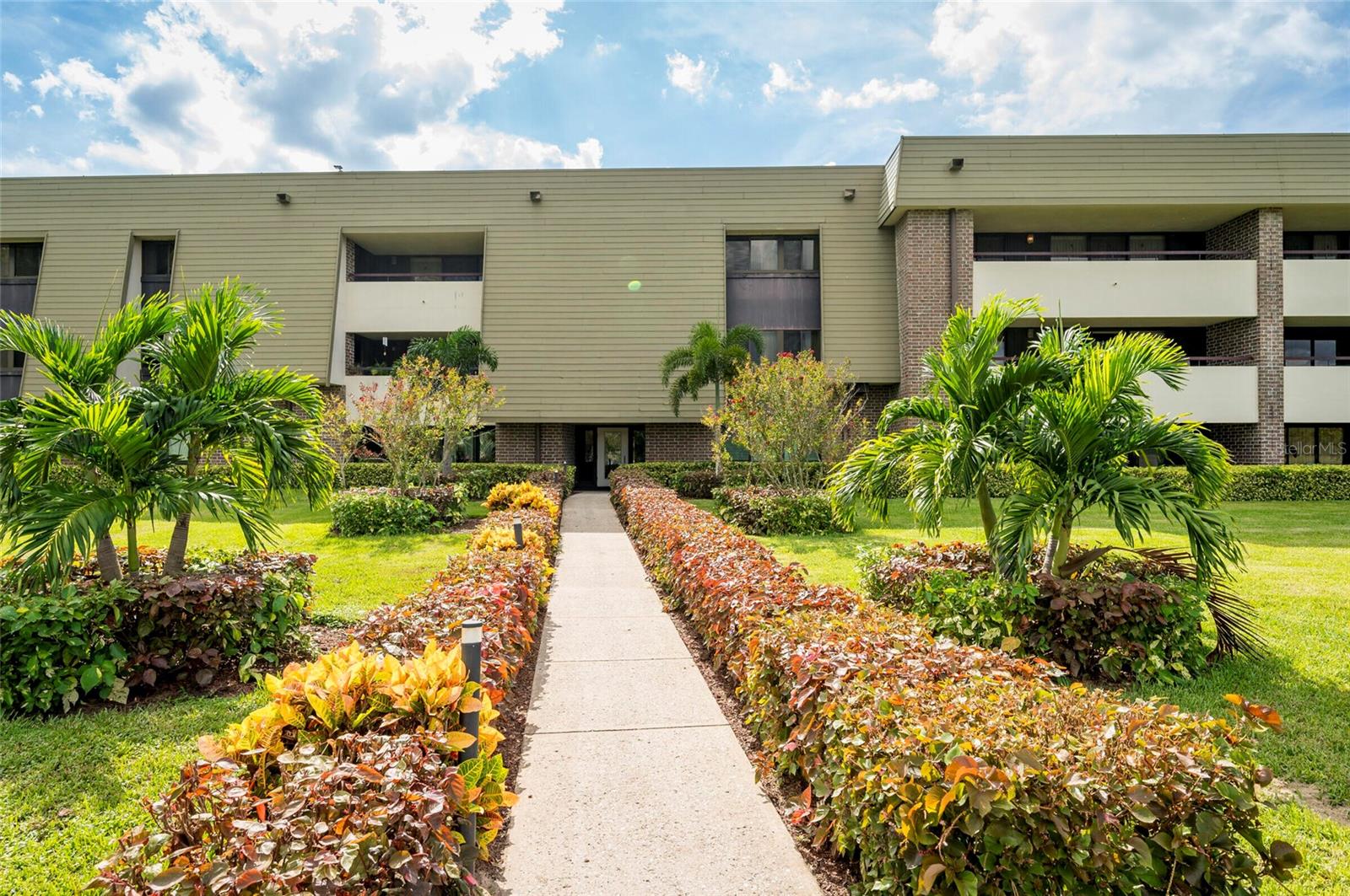 Details for 36750 Us Highway 19 N 4-221, PALM HARBOR, FL 34683