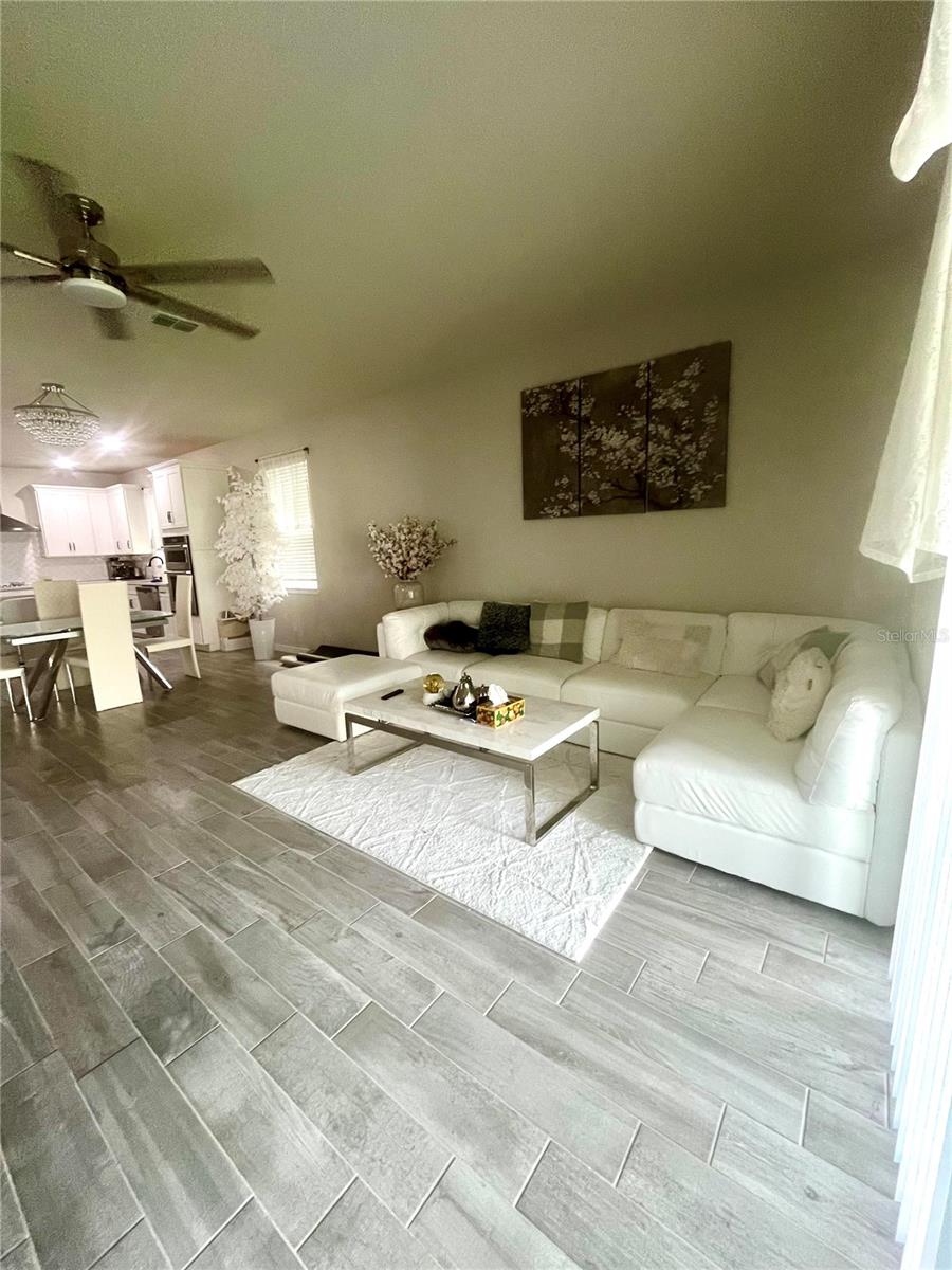 Image 11 of 22 For 5664 Arborvista Drive