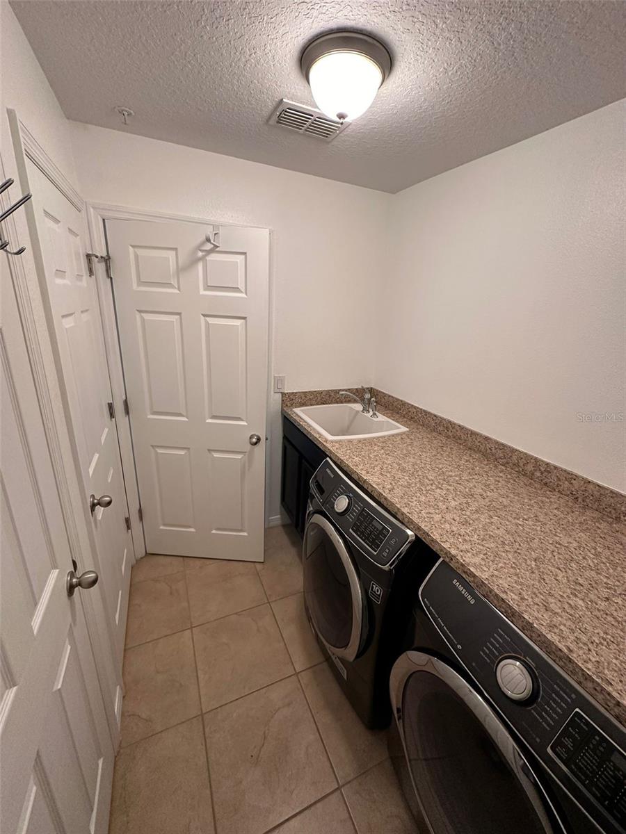 Image 12 of 22 For 9488 Tawnyberry Street