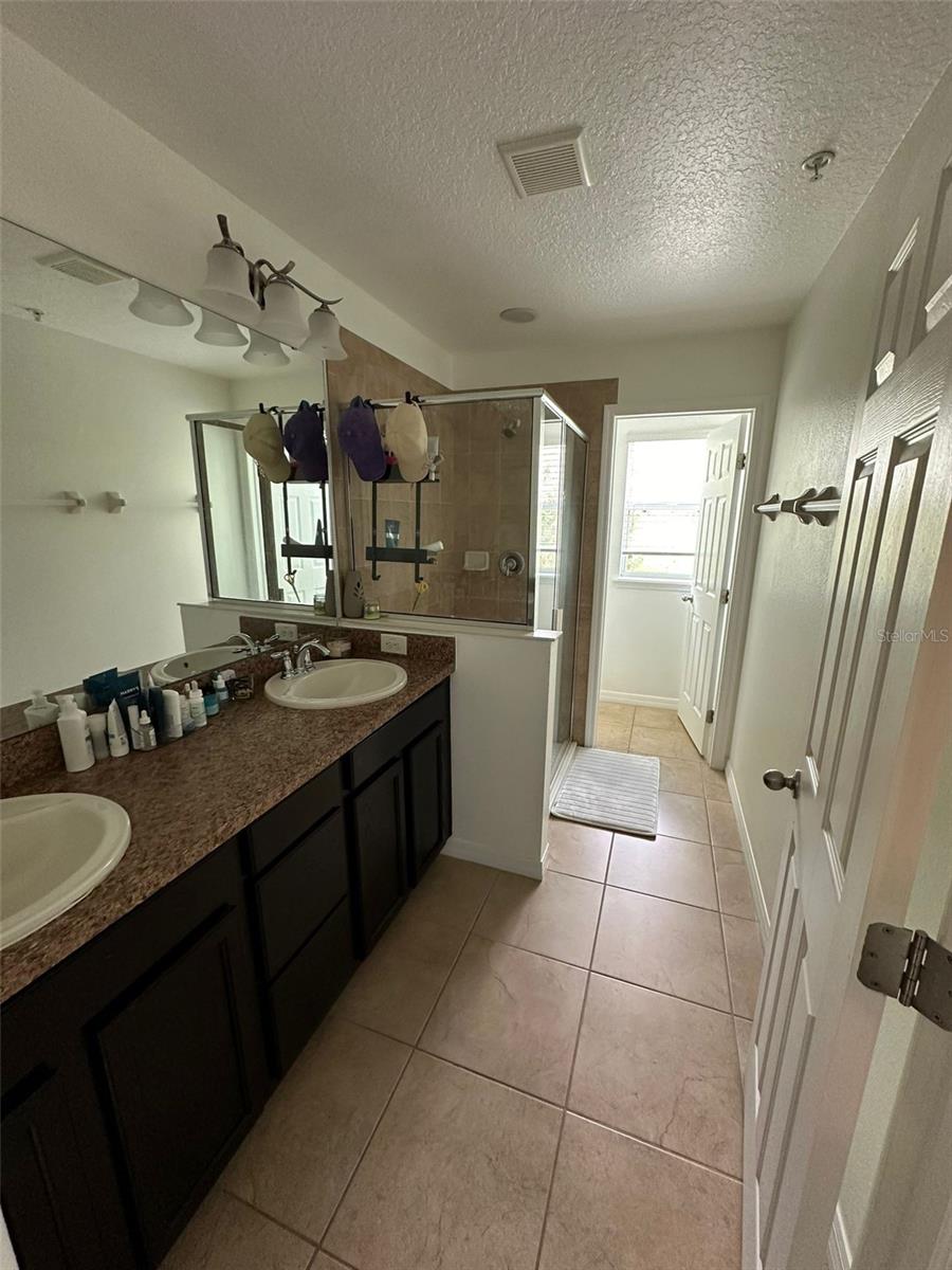Image 15 of 22 For 9488 Tawnyberry Street