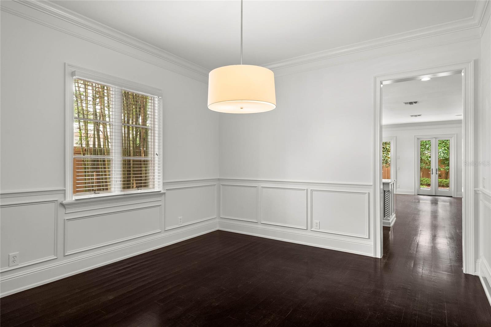 Image 8 of 39 For 1450 Chestnut Avenue