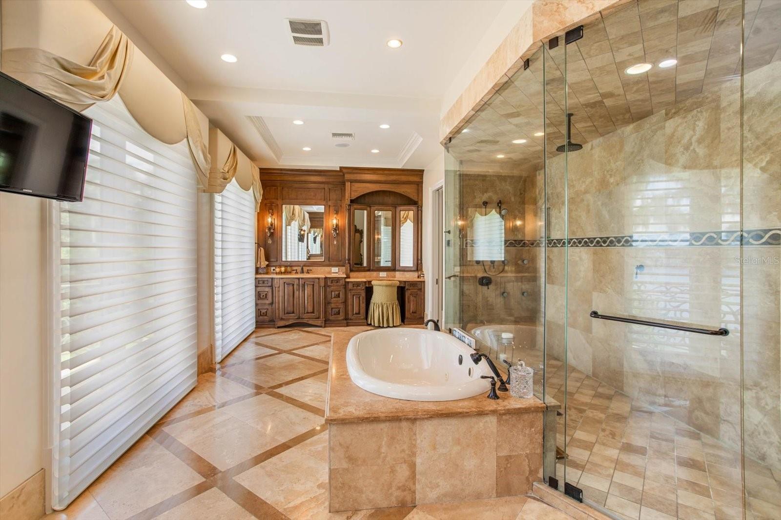 Image 31 of 57 For 9935 Lake Louise Drive