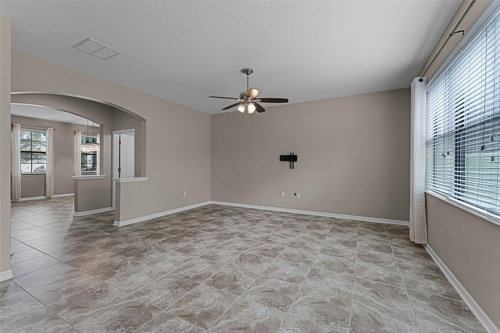 Image 10 of 51 For 10122 Armando Circle