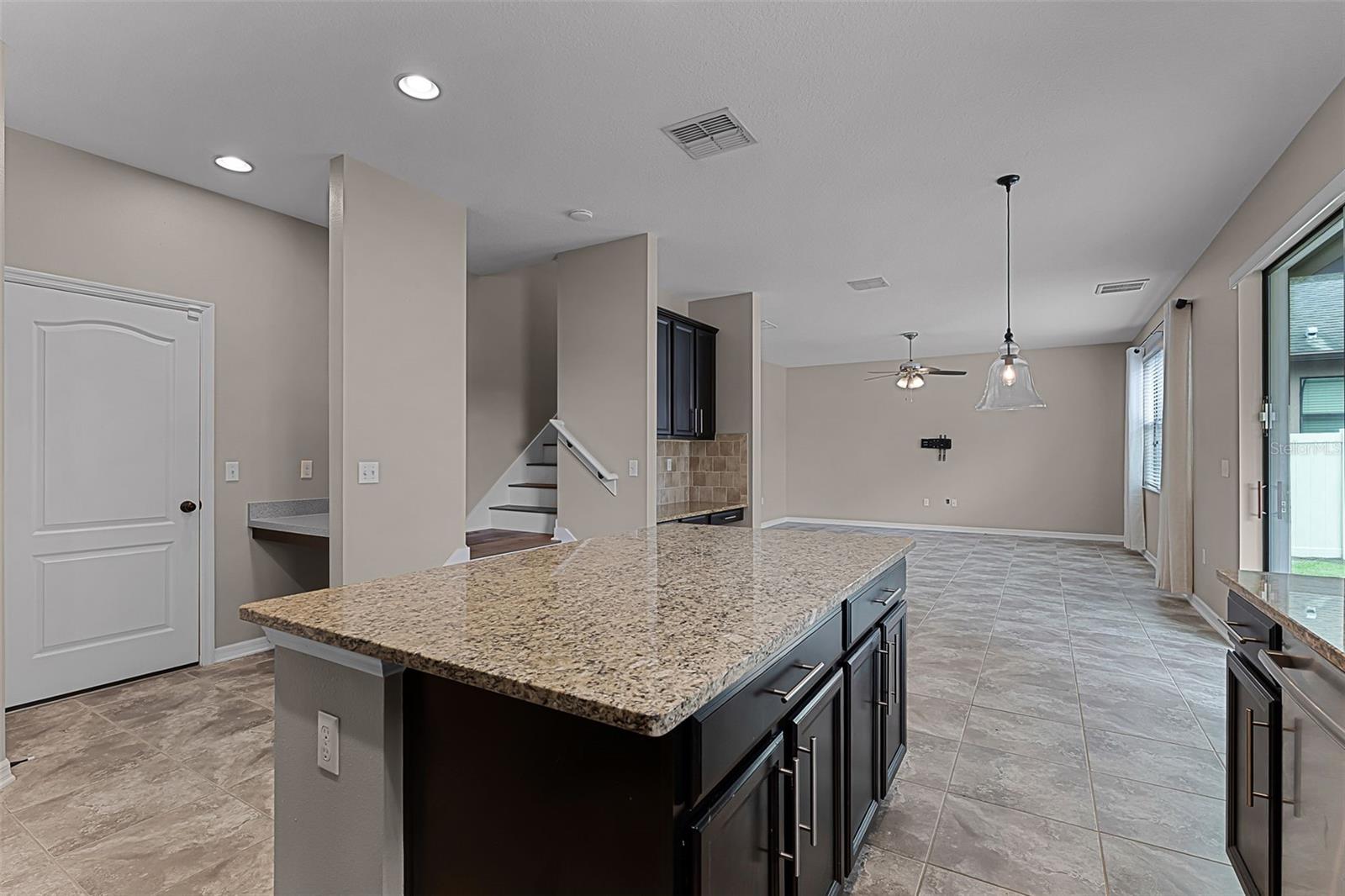 Image 19 of 51 For 10122 Armando Circle