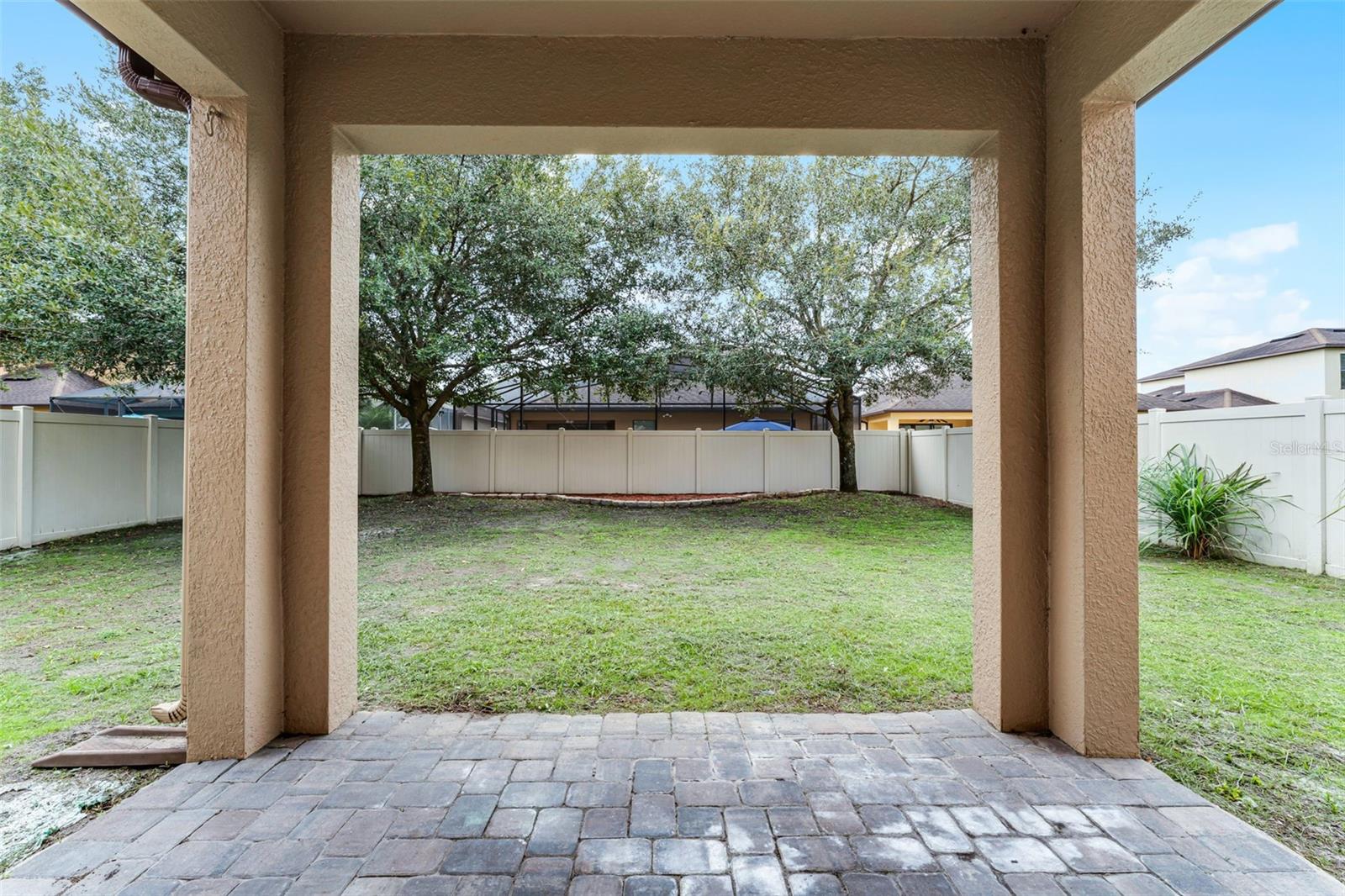 Image 38 of 51 For 10122 Armando Circle