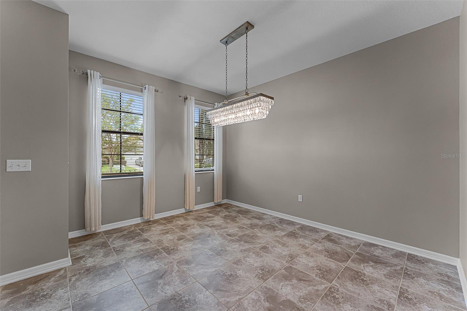 Image 8 of 51 For 10122 Armando Circle