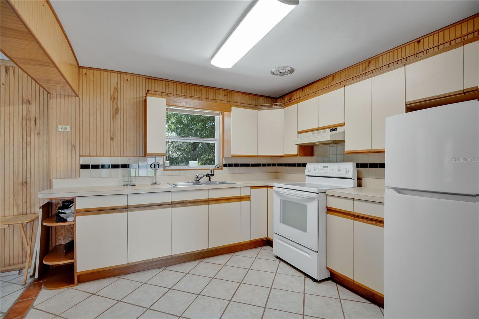Image 13 of 30 For 412 Virginia Avenue
