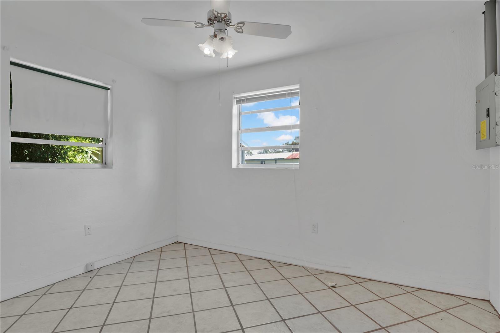 Image 16 of 30 For 412 Virginia Avenue