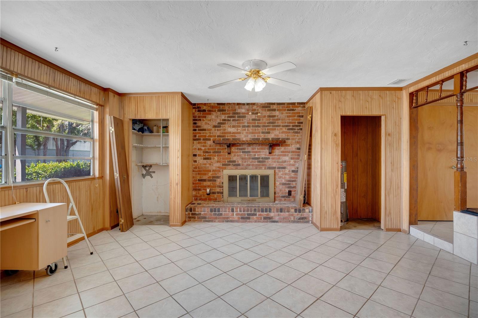 Image 6 of 30 For 412 Virginia Avenue
