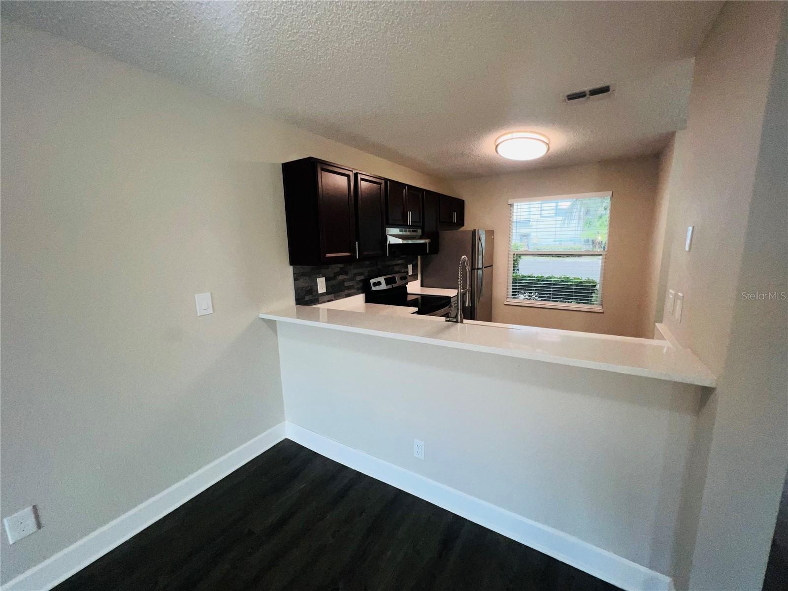 Image 7 of 16 For 2556 Woodgate Boulevard 103