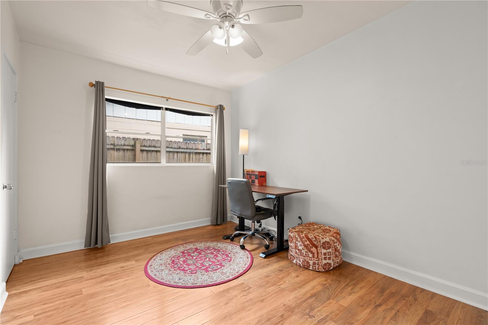 Image 6 of 17 For 1421 New Hampshire Street