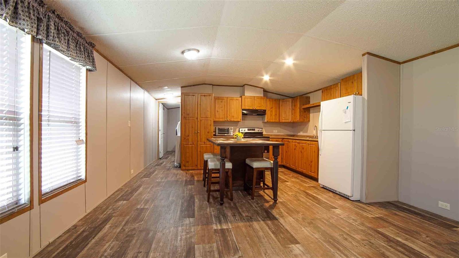 Image 4 of 7 For 20771 Marianna Lake Avenue