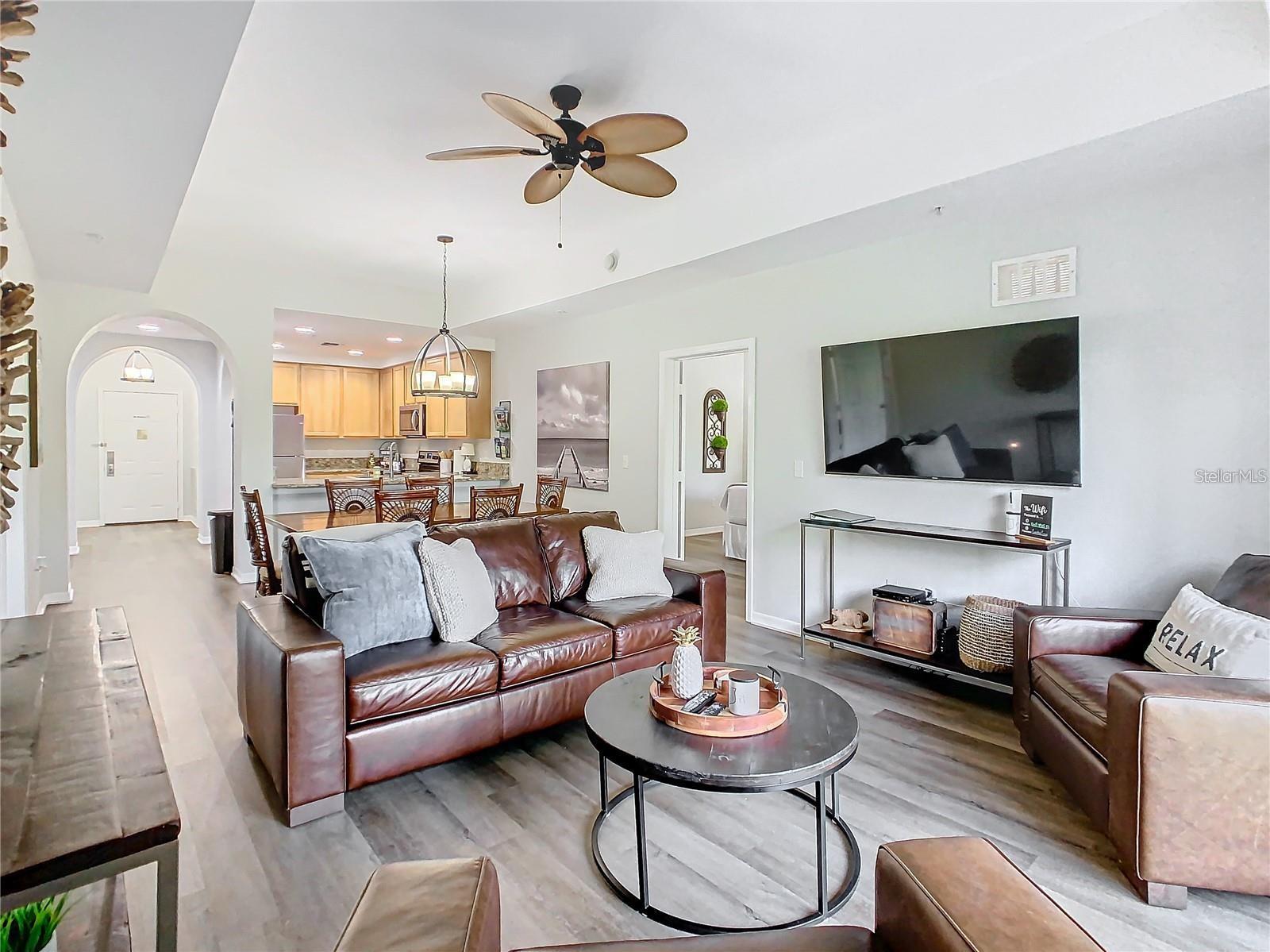 Image 10 of 25 For 9051 Treasure Trove Lane 405