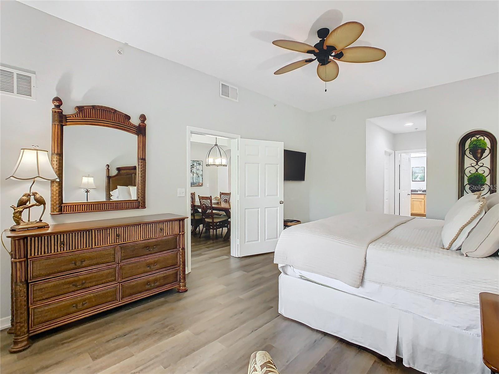 Image 17 of 25 For 9051 Treasure Trove Lane 405