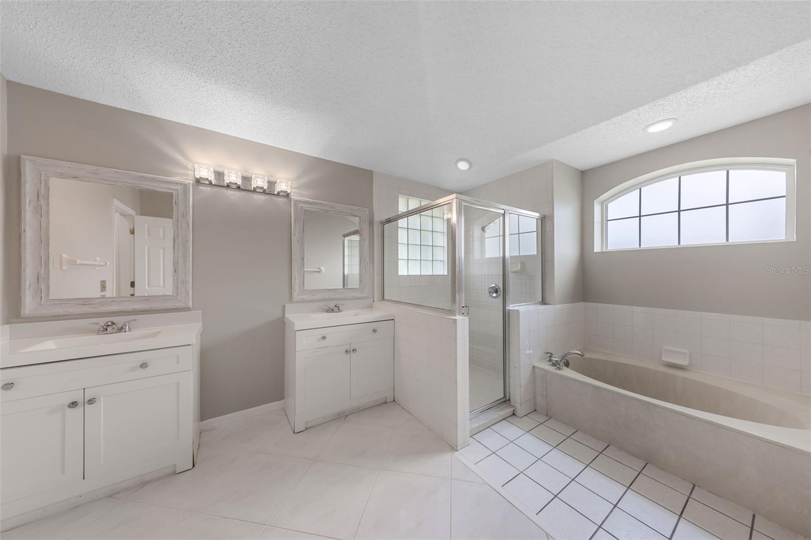 Image 16 of 44 For 12614 Newfield Drive