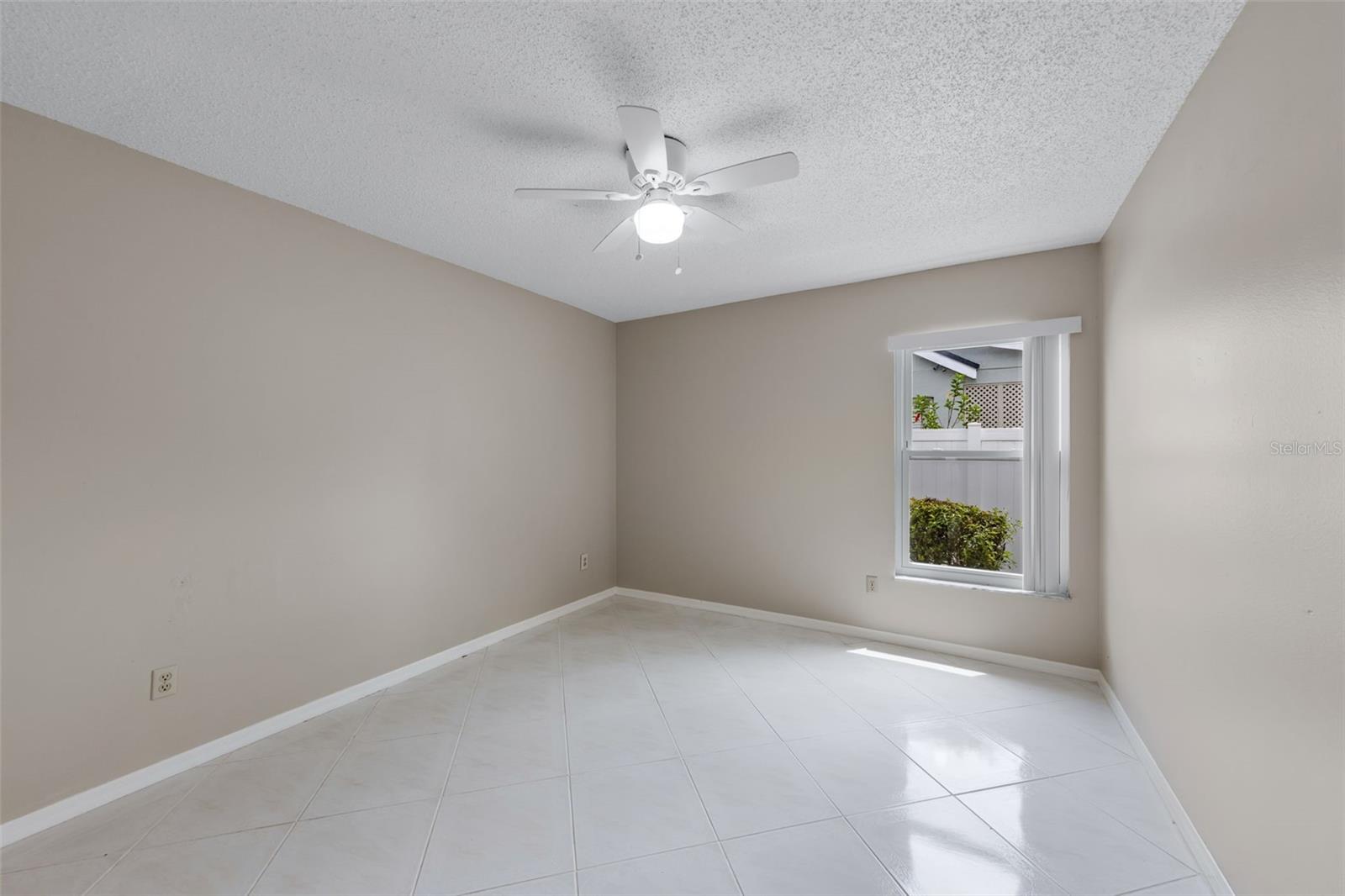 Image 28 of 44 For 12614 Newfield Drive