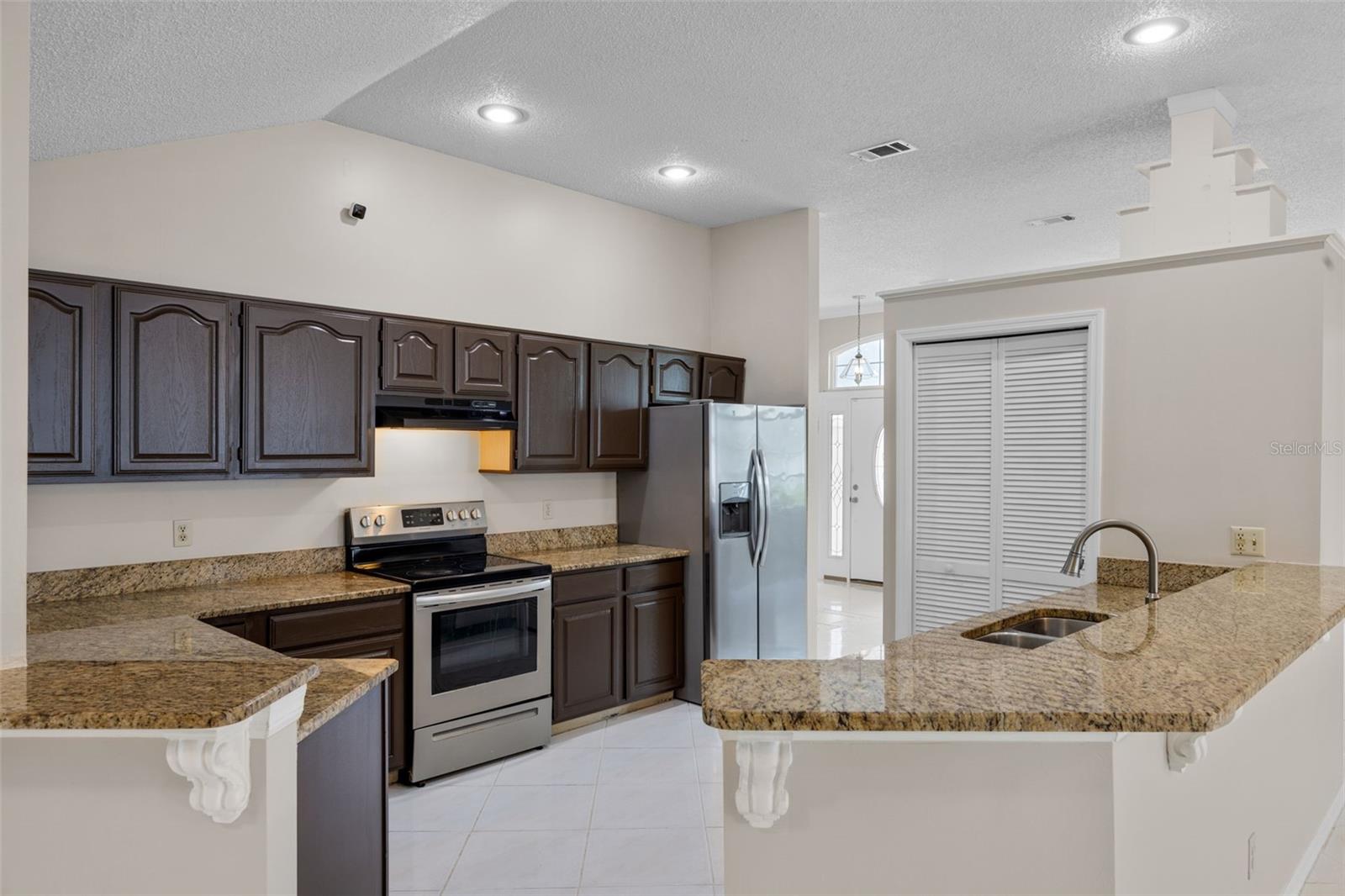 Image 4 of 44 For 12614 Newfield Drive