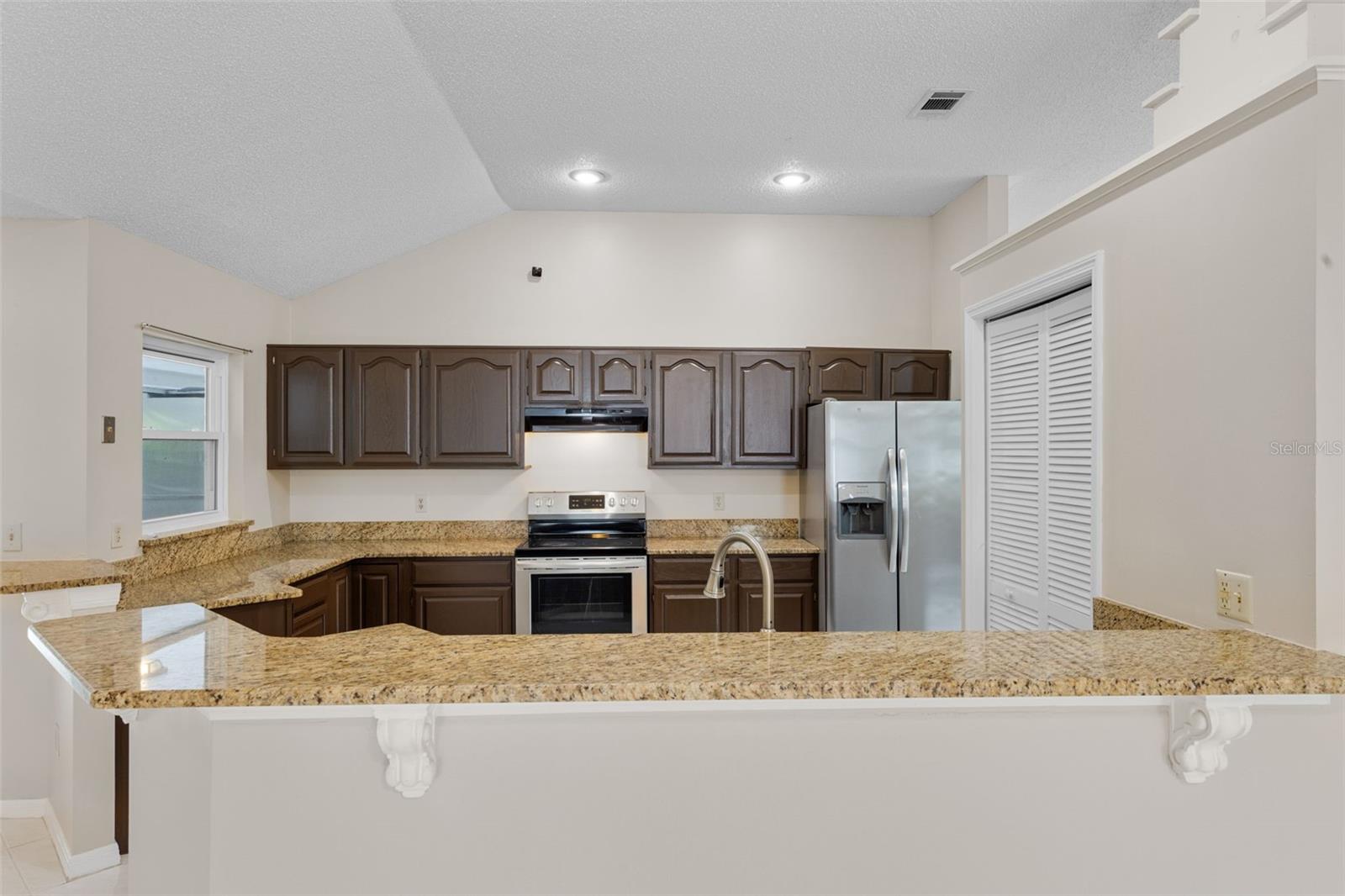 Image 5 of 44 For 12614 Newfield Drive