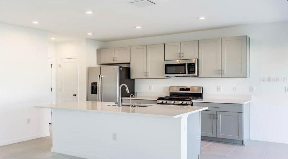 Image 5 of 27 For 13373 Tropical Breeze Way