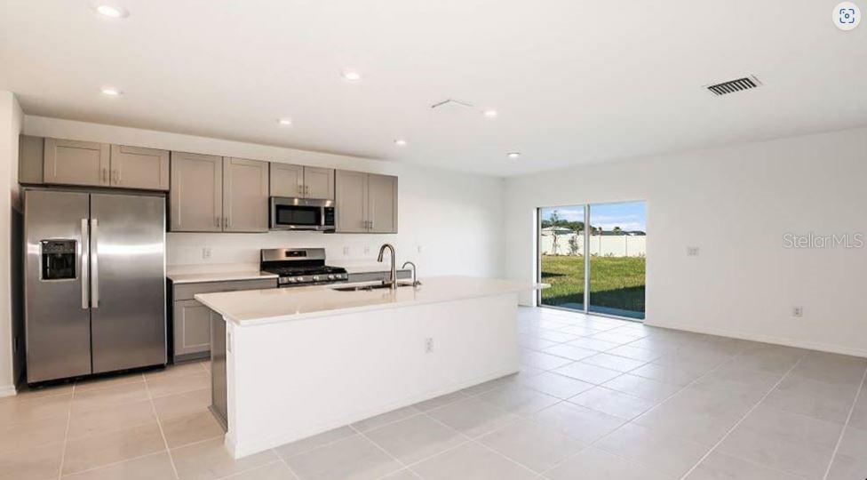 Image 6 of 27 For 13373 Tropical Breeze Way
