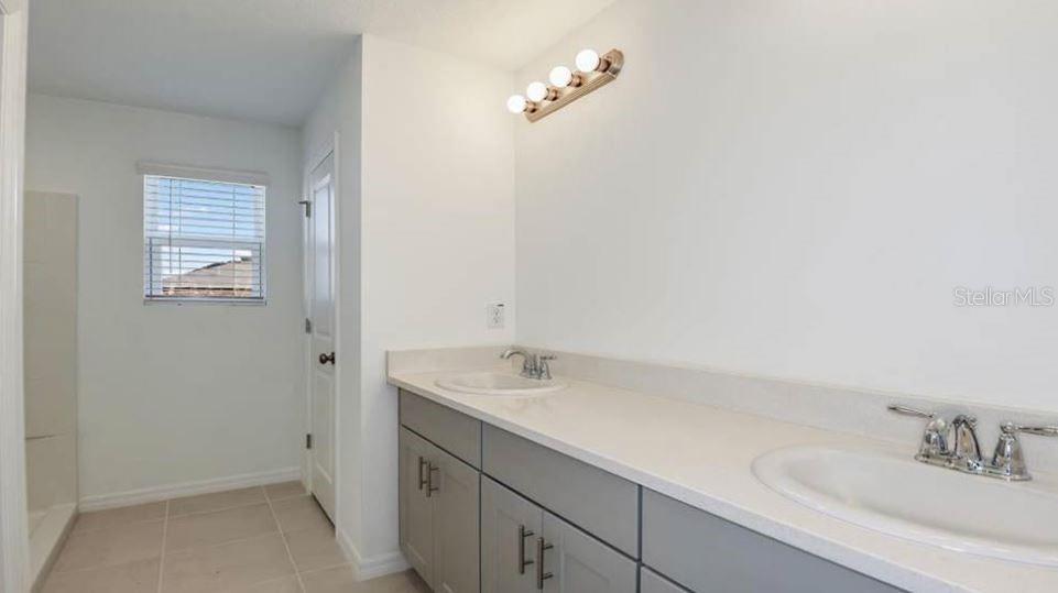 Image 7 of 27 For 13373 Tropical Breeze Way
