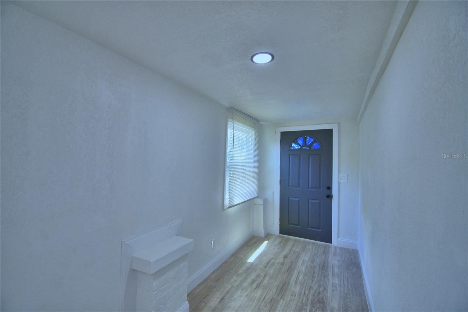 Image 5 of 37 For 1104 8th Street