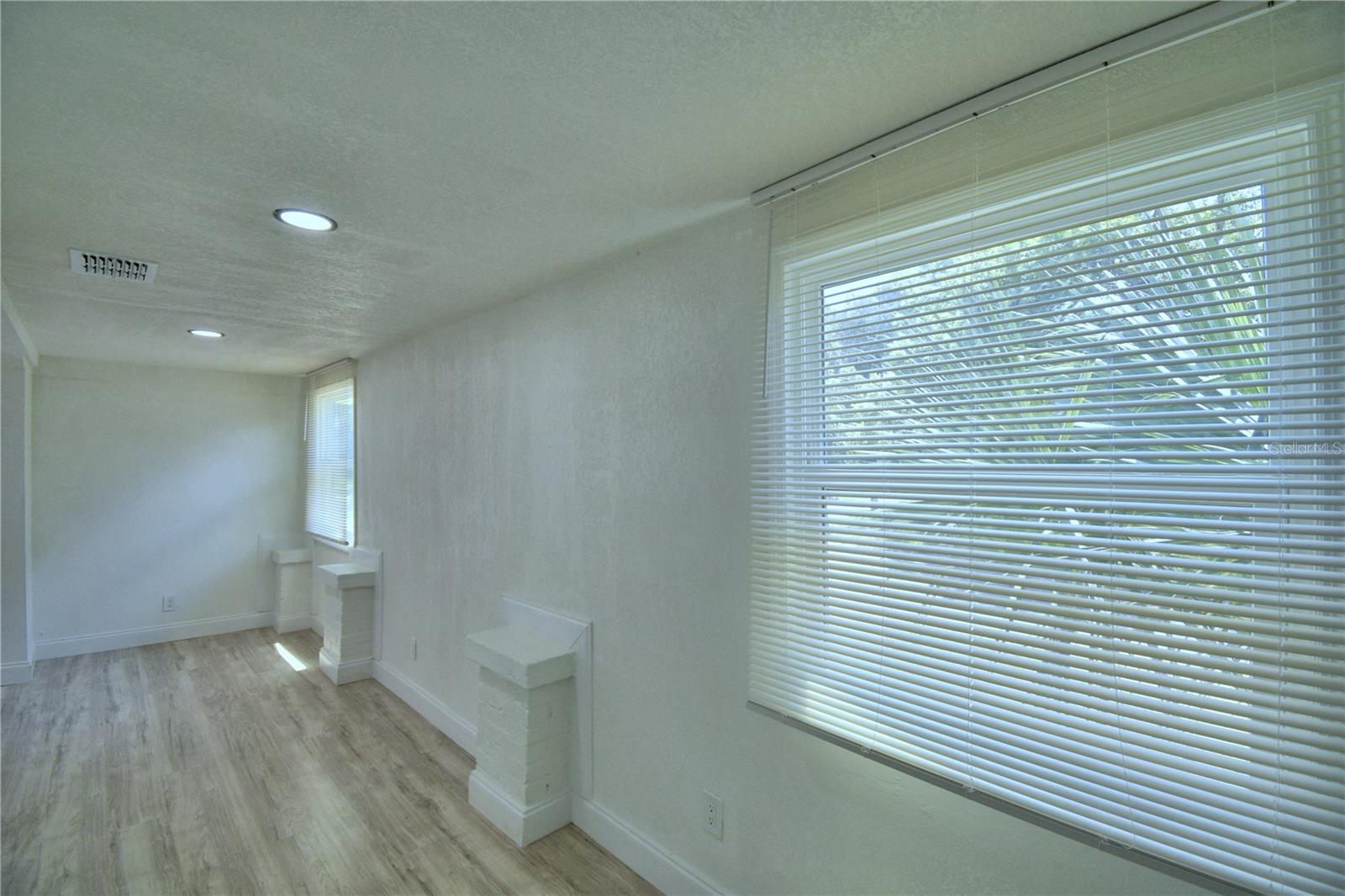 Image 6 of 37 For 1104 8th Street