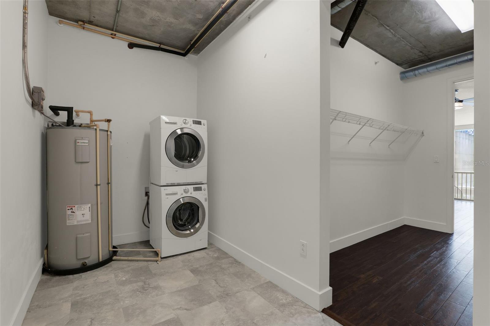 Image 22 of 38 For 150 Robinson Street 1205