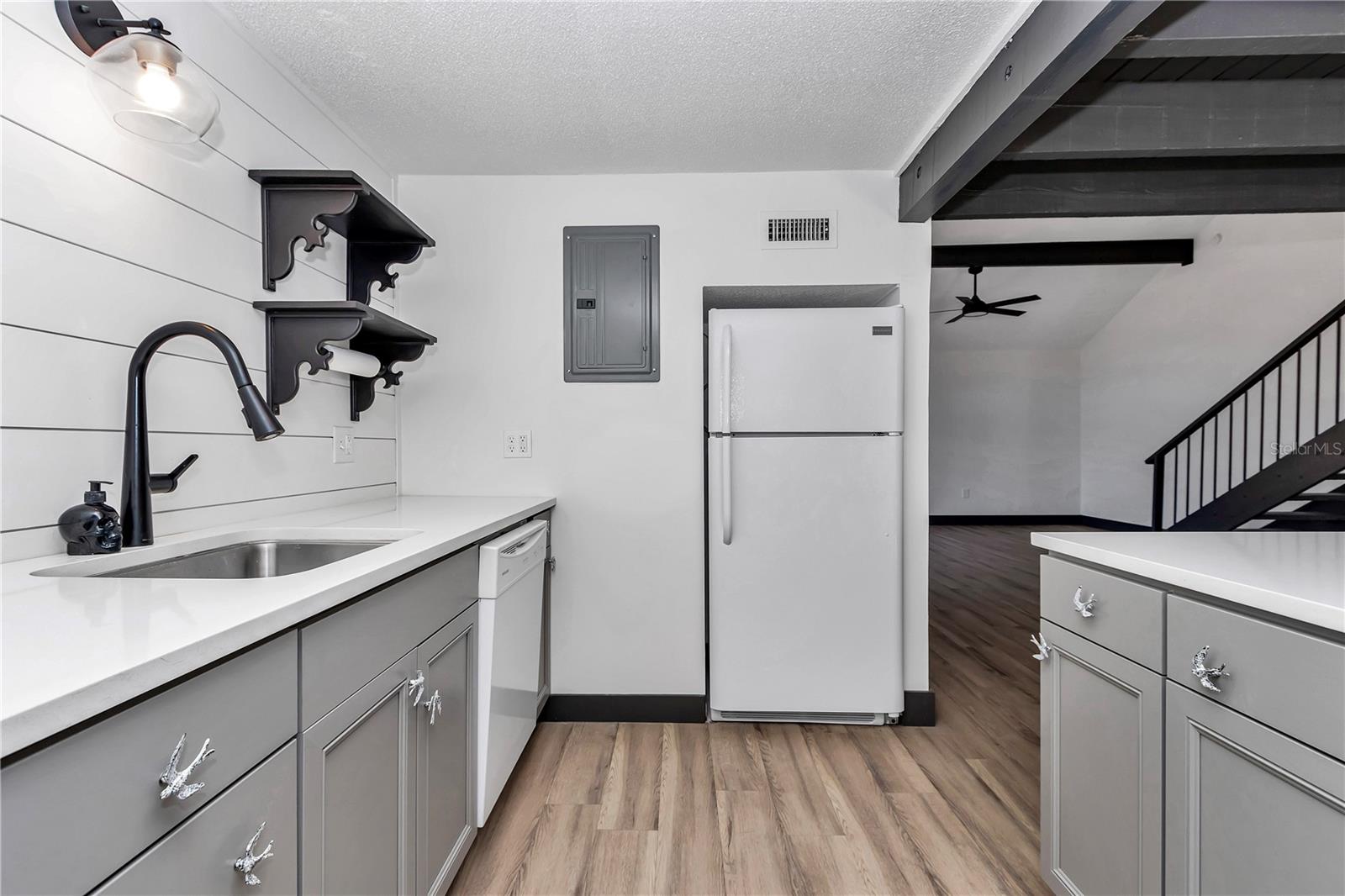 Image 10 of 39 For 2447 7th Street 2447