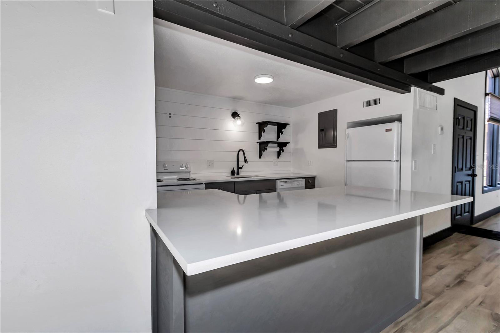 Image 16 of 39 For 2447 7th Street 2447