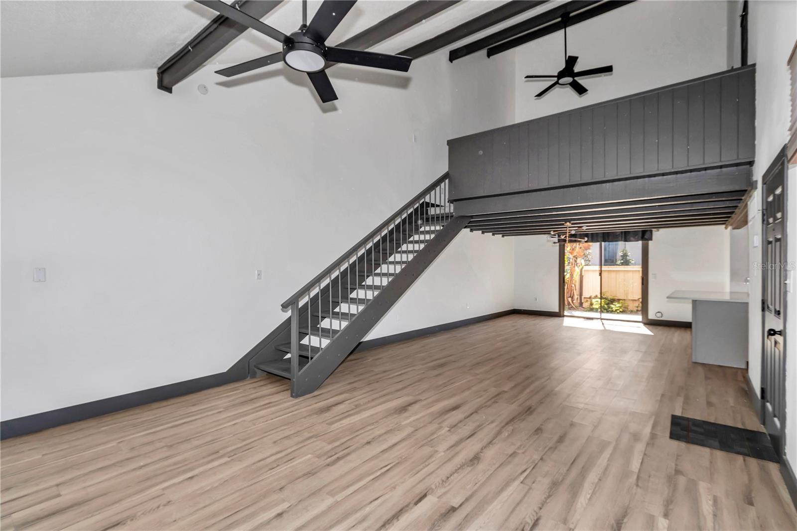 Image 18 of 39 For 2447 7th Street 2447