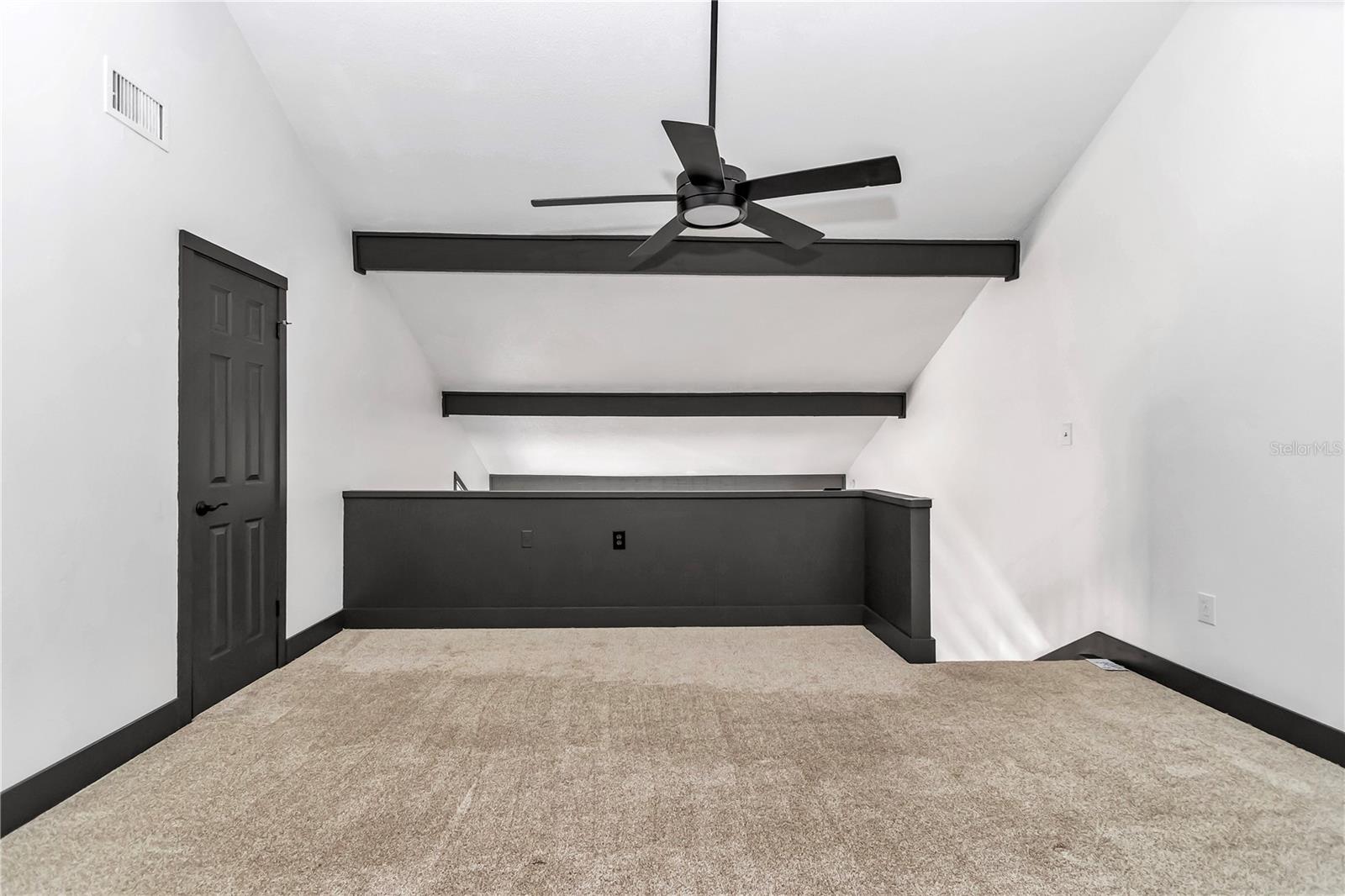 Image 22 of 39 For 2447 7th Street 2447