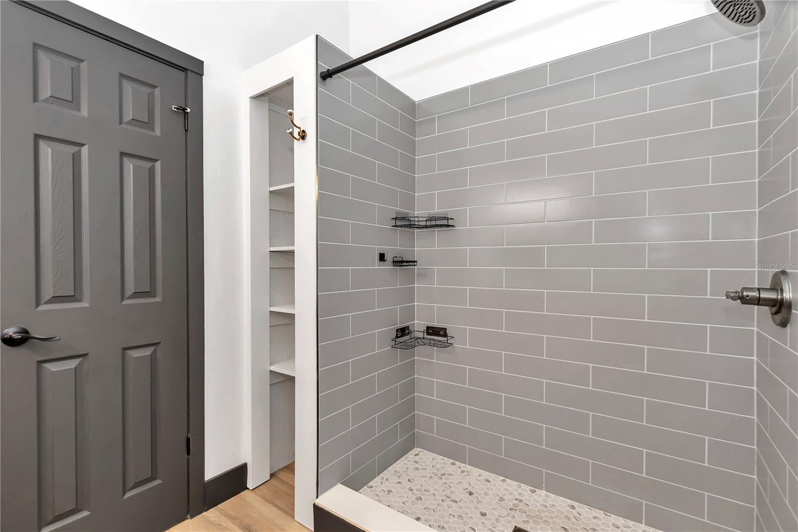 Image 26 of 39 For 2447 7th Street 2447